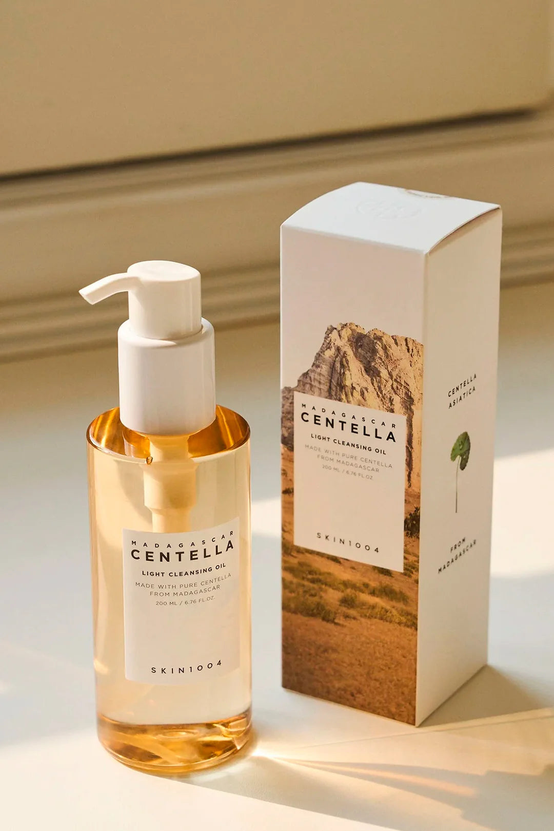 Skin1004 Madagascar Centella Light Cleansing Oil Limpiador en Aceite
