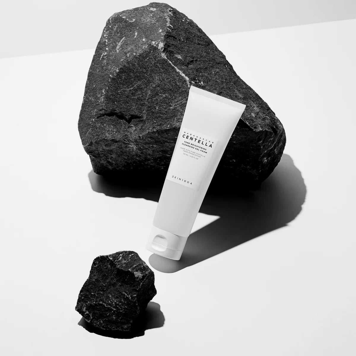 SKIN1004 Madagascar Centella Tone Brightening Cleansing Gel Foam 125ML