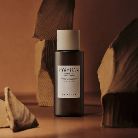 SKIN 1004 Madagascar Centella Probio Cica Essence Toner 210 ML